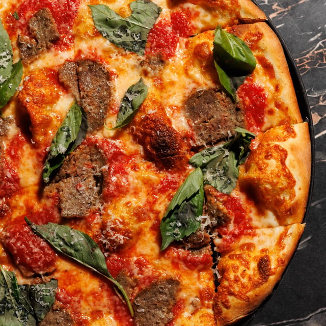 Meatball Pizza (Medium 14").
