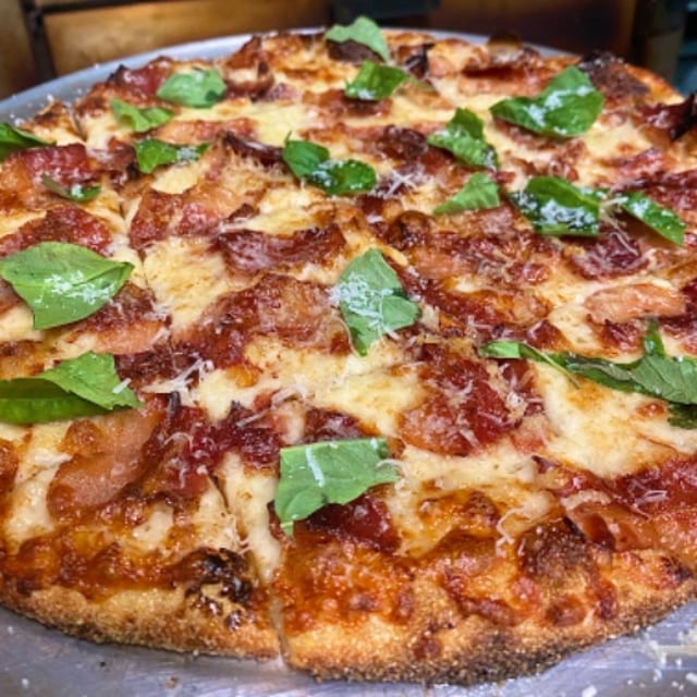 Bacon on White Pie (Large 18").